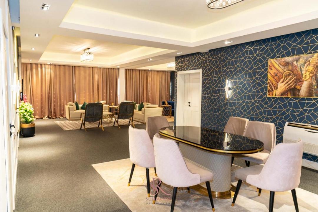 Sujimoto Residences Macdonald Лагос Екстериор снимка