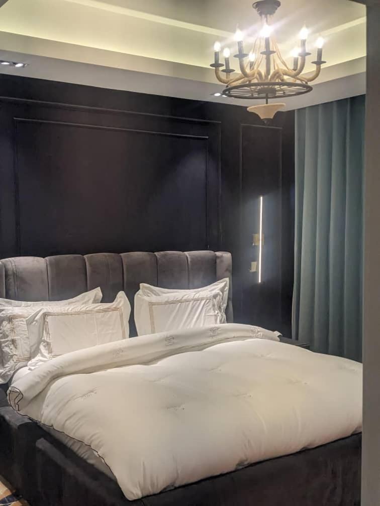 Sujimoto Residences Macdonald Лагос Екстериор снимка