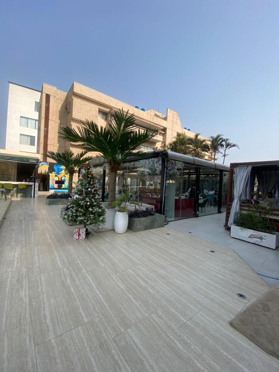 Sujimoto Residences Macdonald Лагос Екстериор снимка