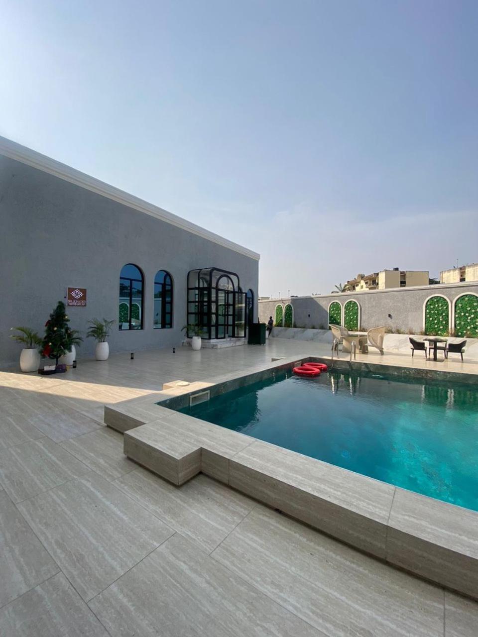 Sujimoto Residences Macdonald Лагос Екстериор снимка